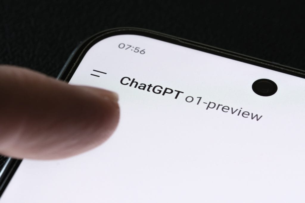 Preveiw do ChatGPT o1 em um smartphone