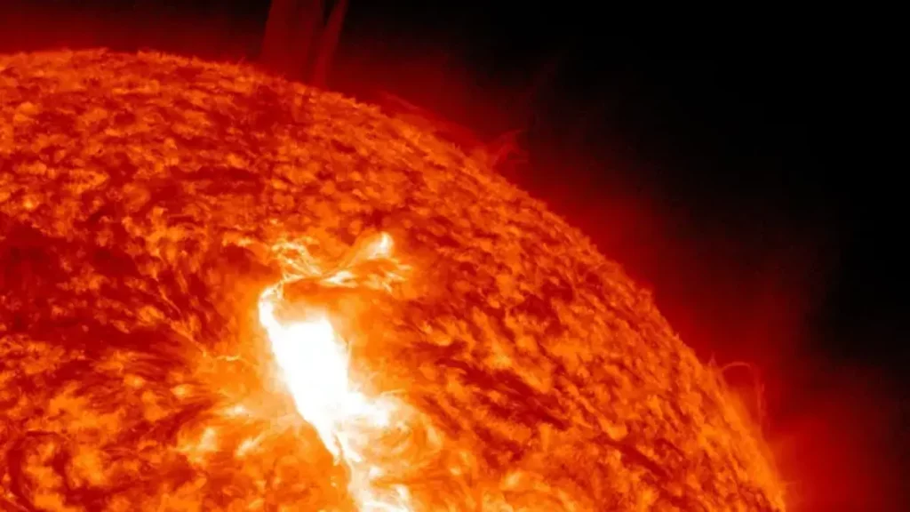 O máximo solar é o período de maior atividade do Sol (Crédito: NASA/SDO/AIA)