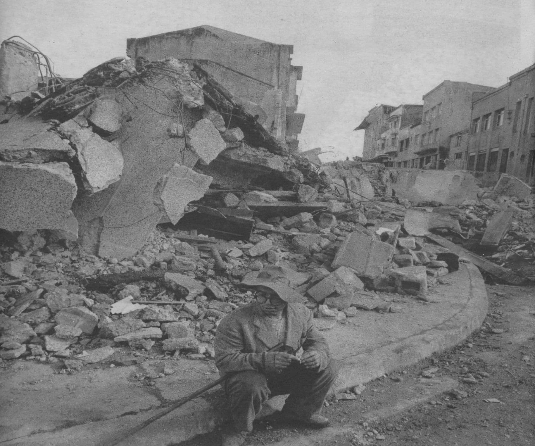 Imagem de destruição no terremoto do Chile em 1960