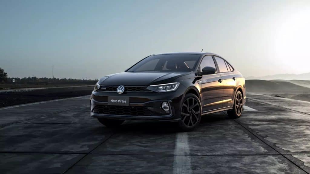 Volkswagen Virtus visto de perfil