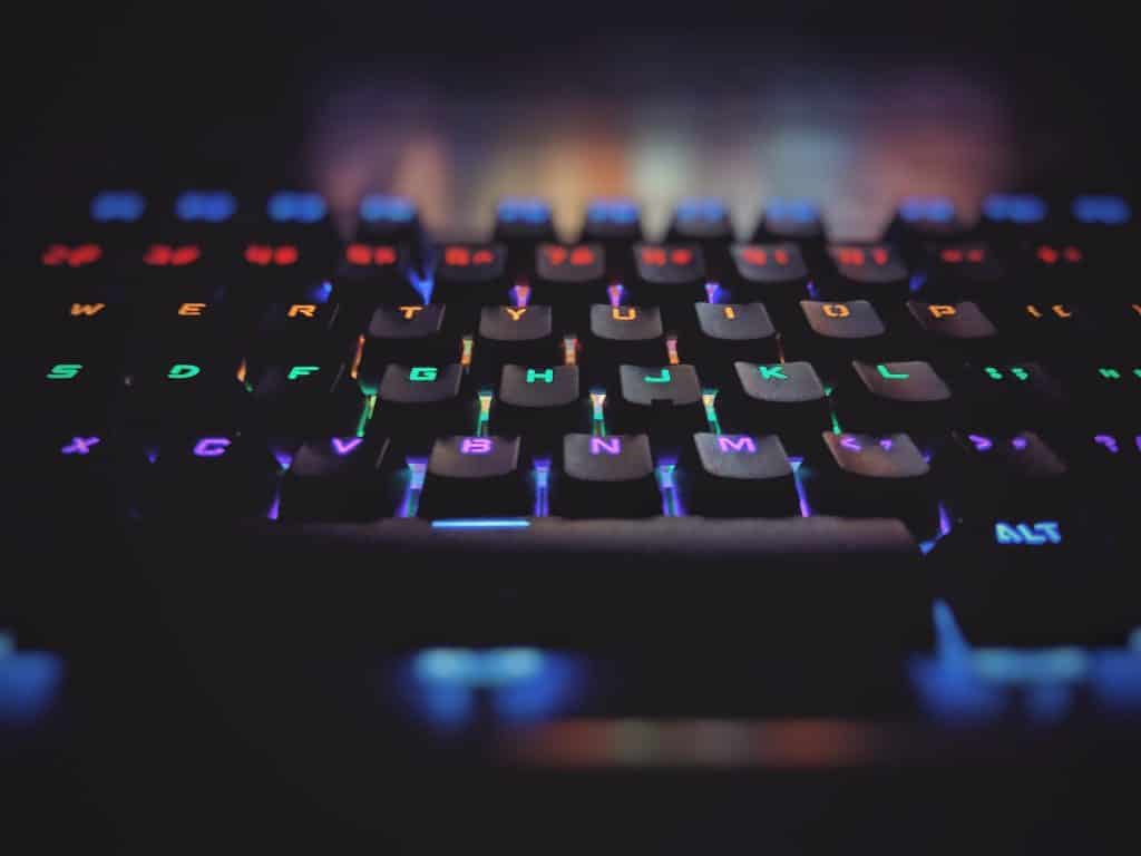 Teclado mecânico Vipul Jha Unsplash