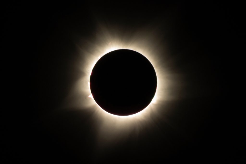 Eclipse solar total