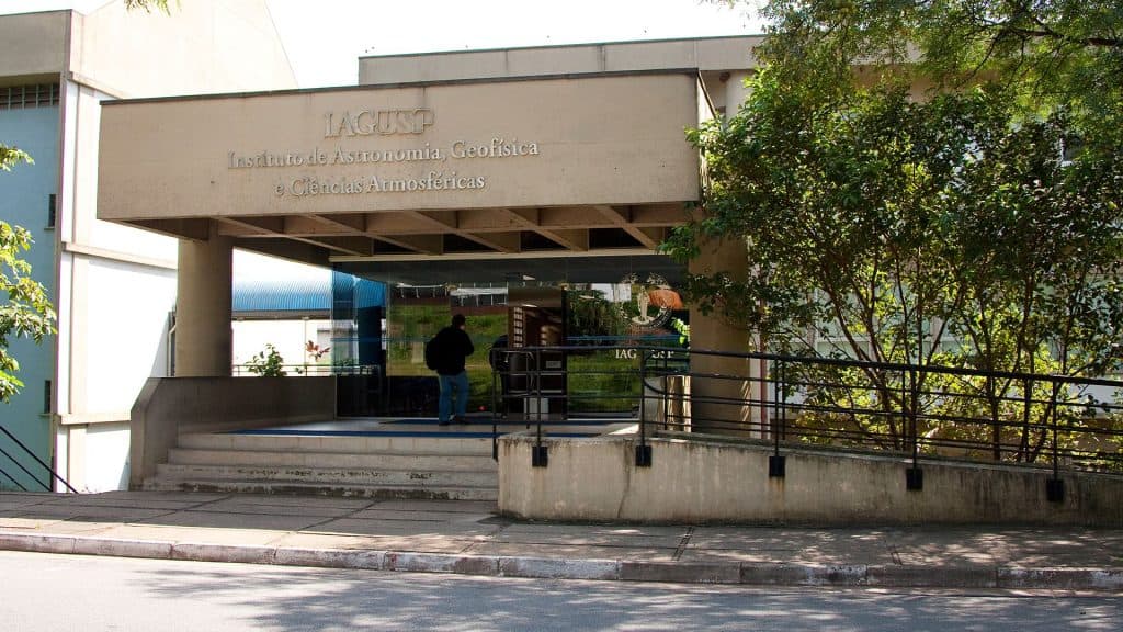 Fachada do IAG USP