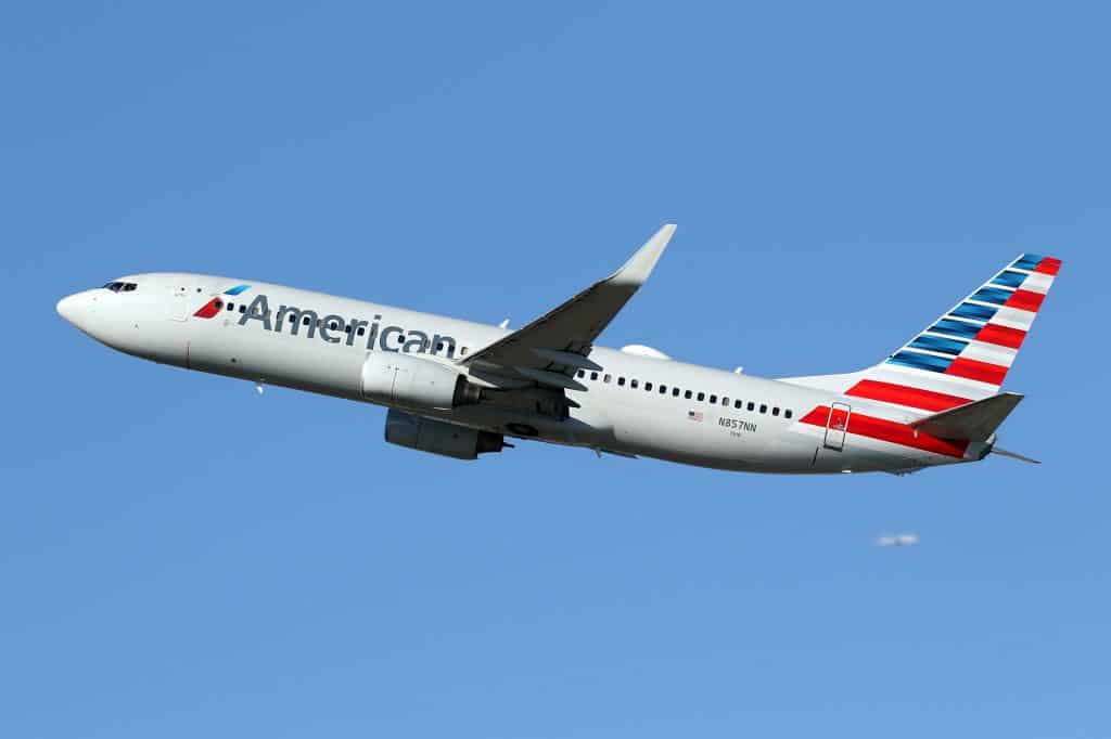 Boeing 737-800 no ar