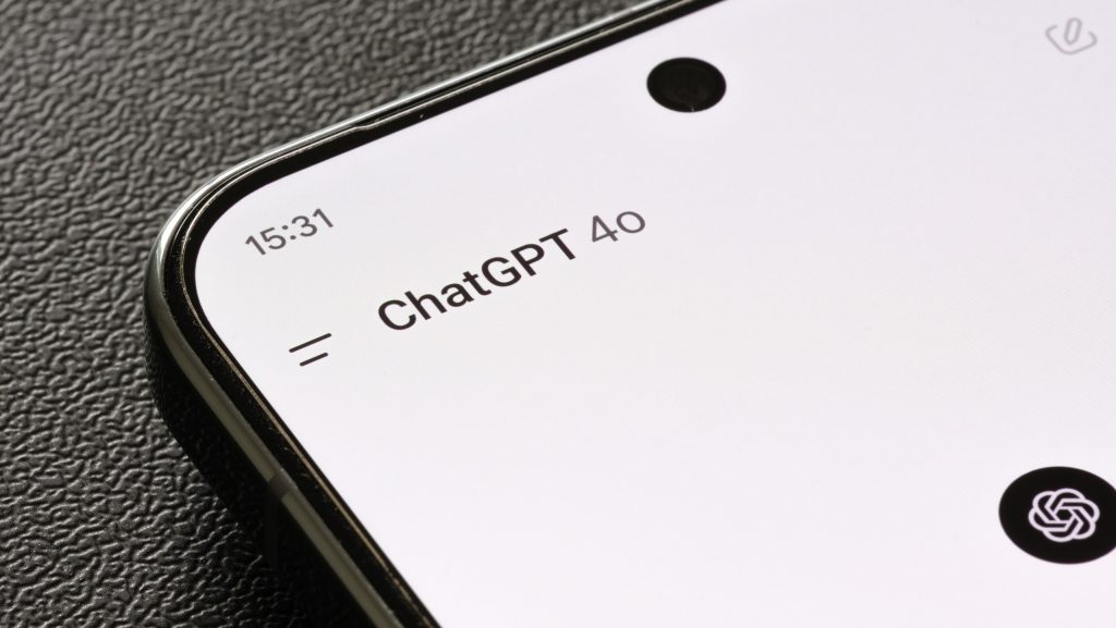 ChatGPT 4o e um smartphone