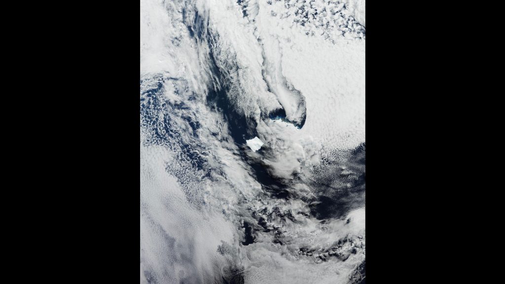 Foto de satélite do maior iceberg do mundo
