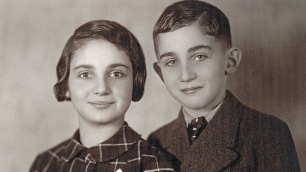 Paul Strassman e irmã, Ella, na década de 1940