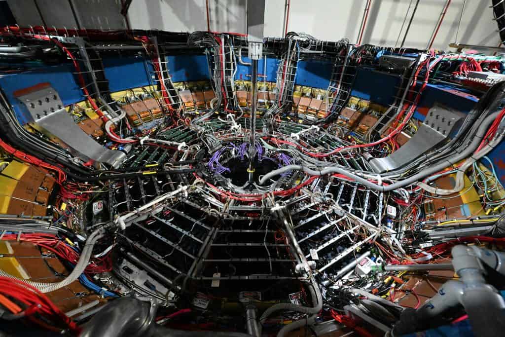 Detector STAR no acelerador de partículas RHIC