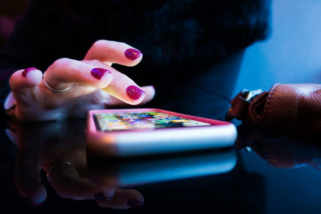 O que é feed zero nas redes sociais? via Rob Hampson/Unsplash