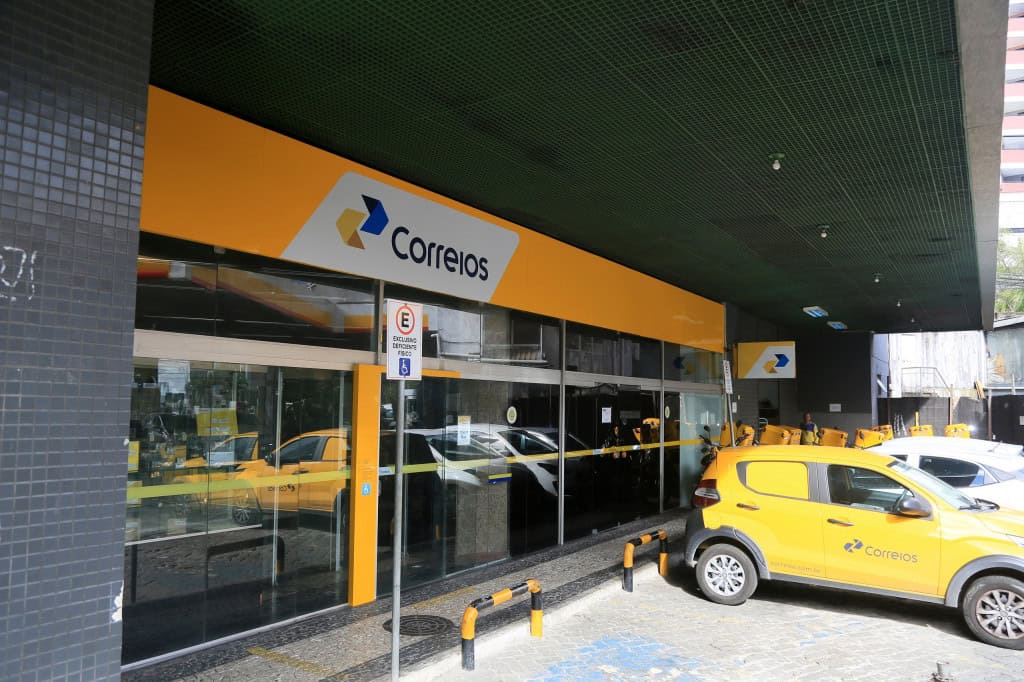 Fachada de agência dos Correios