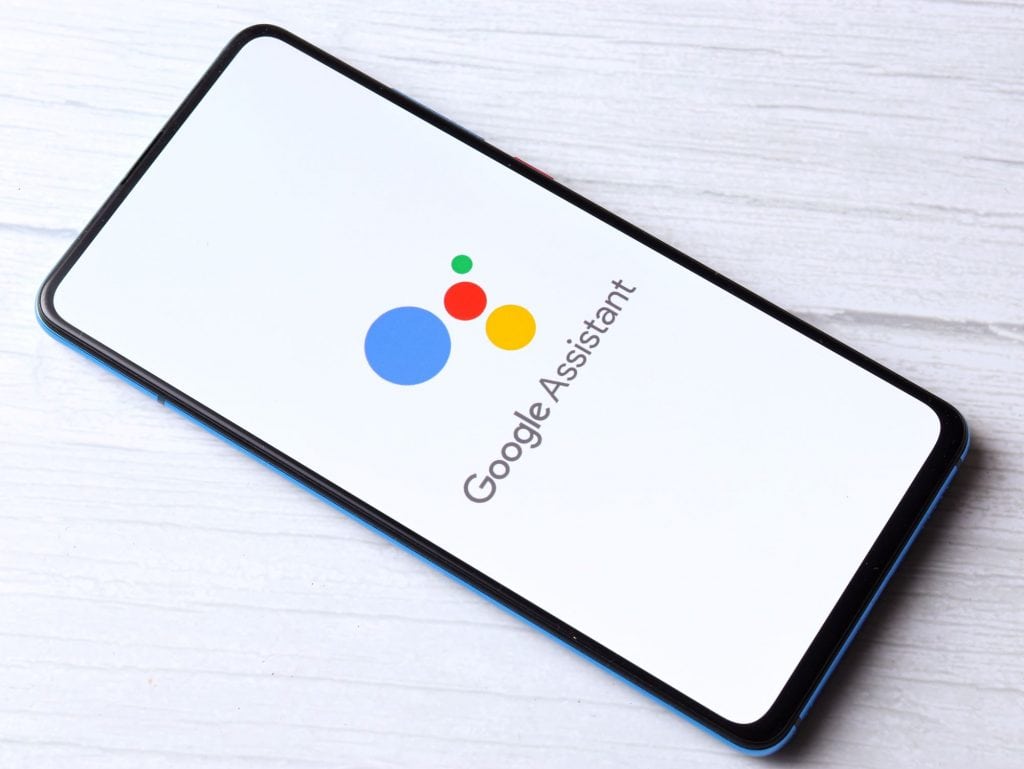 Logo do Google Assistant em um smartphone