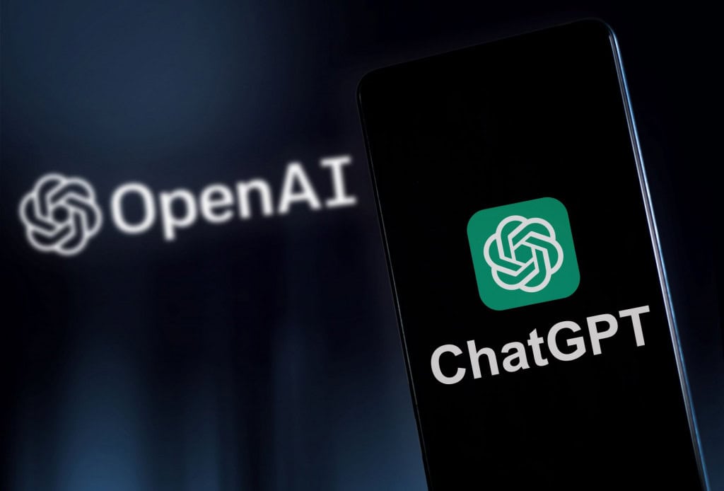 Logos de OpenAI e ChatGPT lado a lado
