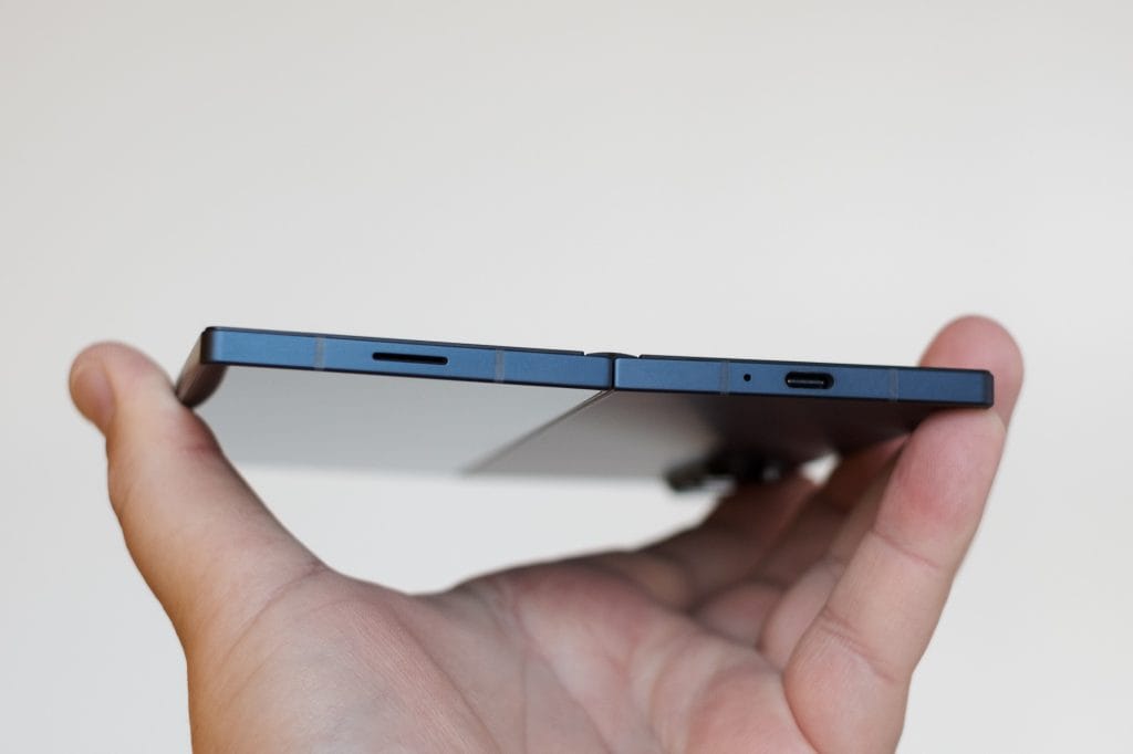 lateral do galaxy z fold 6