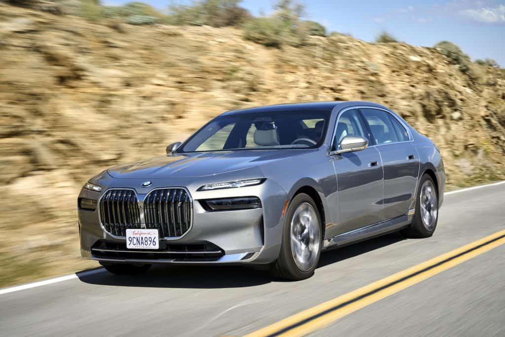 BMW i7 (Imagem: divulgação/BMW)