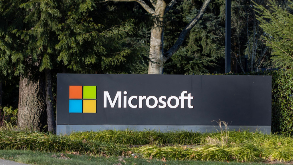 Placa com o logo da Microsoft