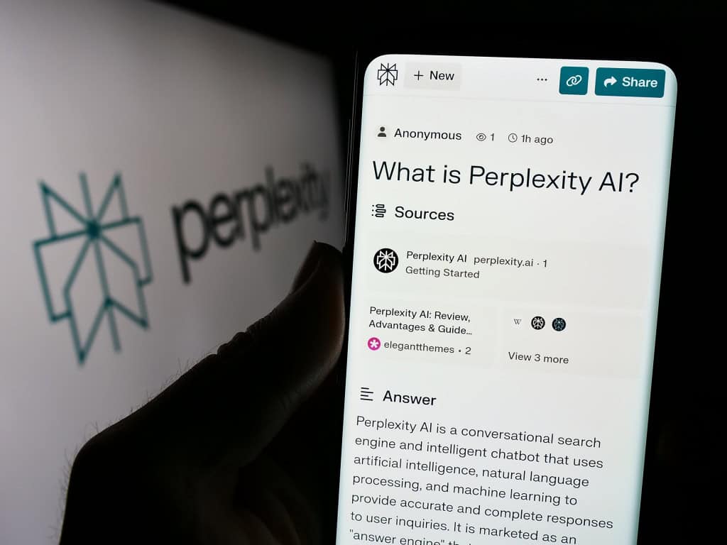 Logo da Perplexity e página falando da empresa