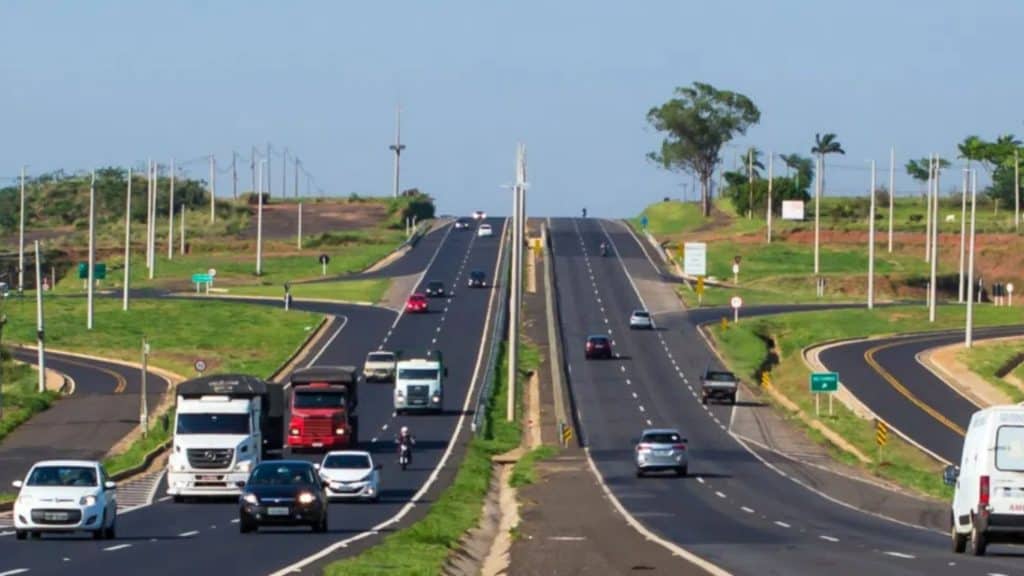 Estrada BR-153