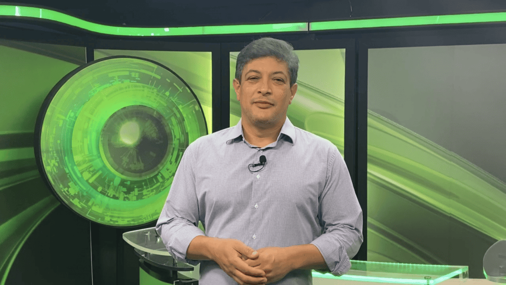 Wharrysson Lacerda nos estúdios do Olhar Digital News
