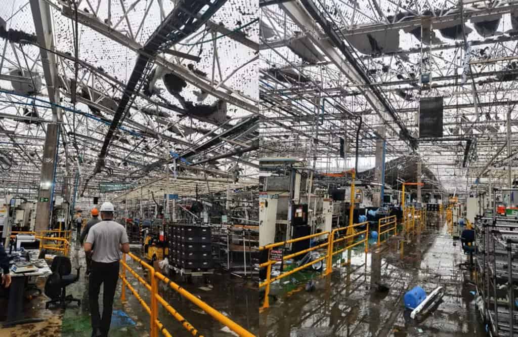 Fotos da área interna da fábrica da Toyota