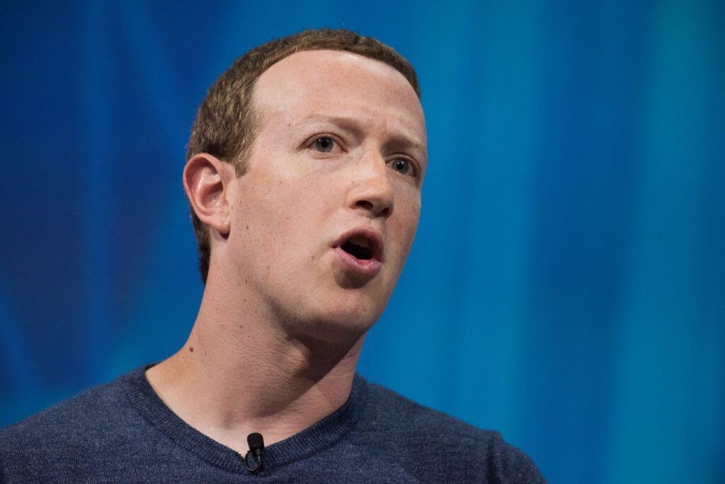 Mark Zuckerberg falando